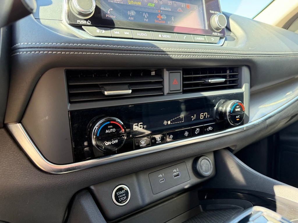 Certified 2023 Nissan Rogue SV image 24