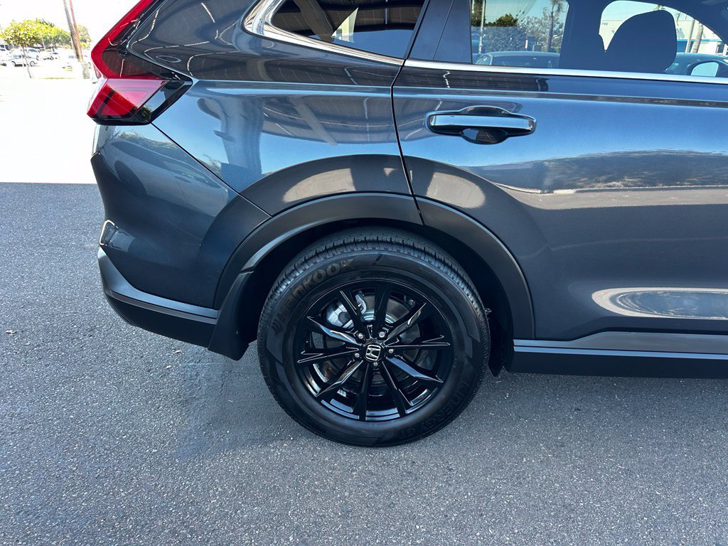 Used 2025 Honda CR-V Sport image 12