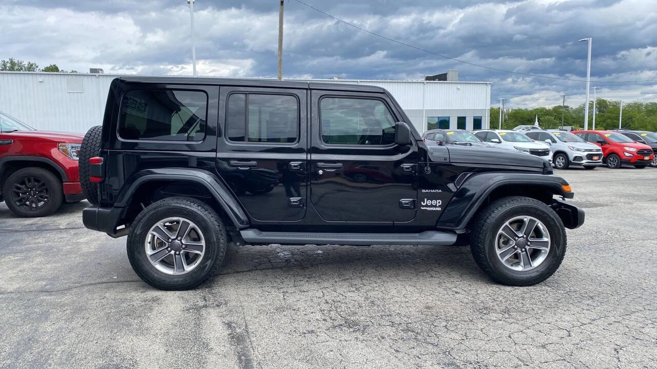 Used 2018 Jeep Wrangler Unlimited Sahara image 8