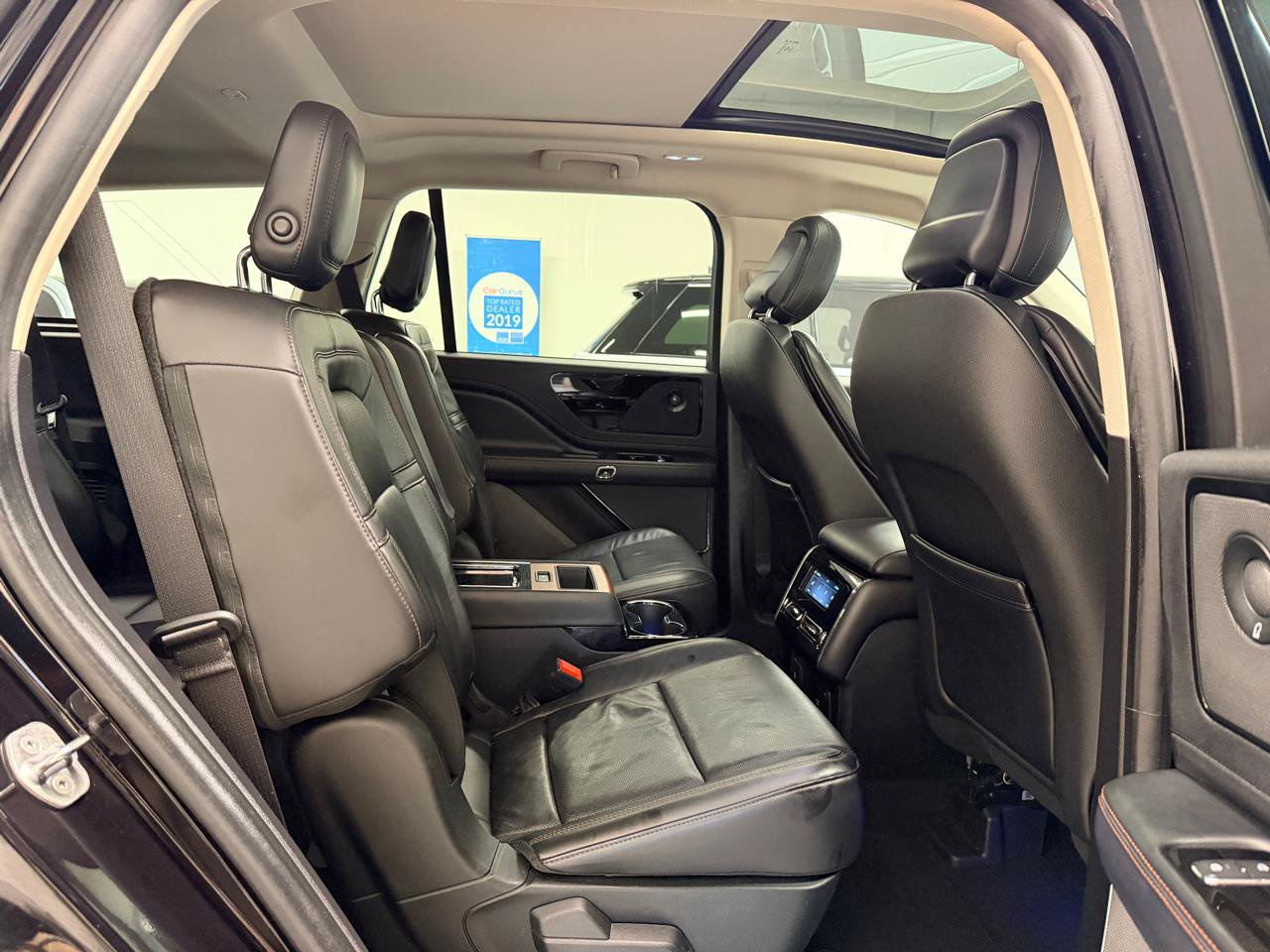 Used 2020 Lincoln Aviator Reserve w/ Equipment Group 201A RWD image 36