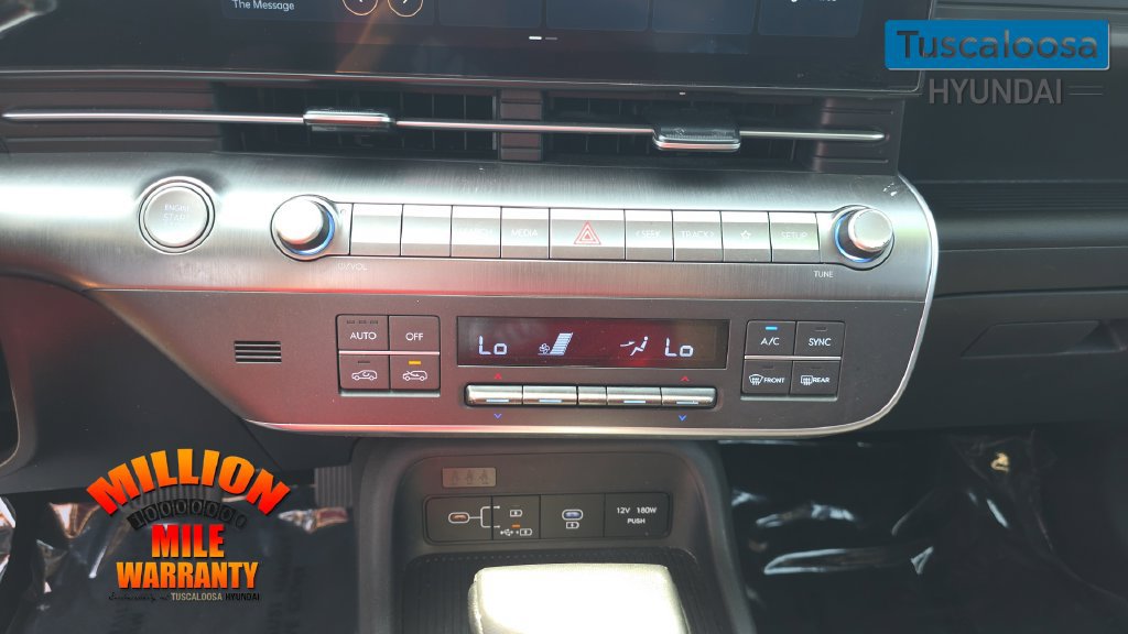 Used 2025 Hyundai Kona SEL AWD/4WD image 21