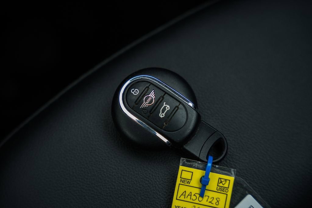 Used 2019 MINI Cooper S image 41