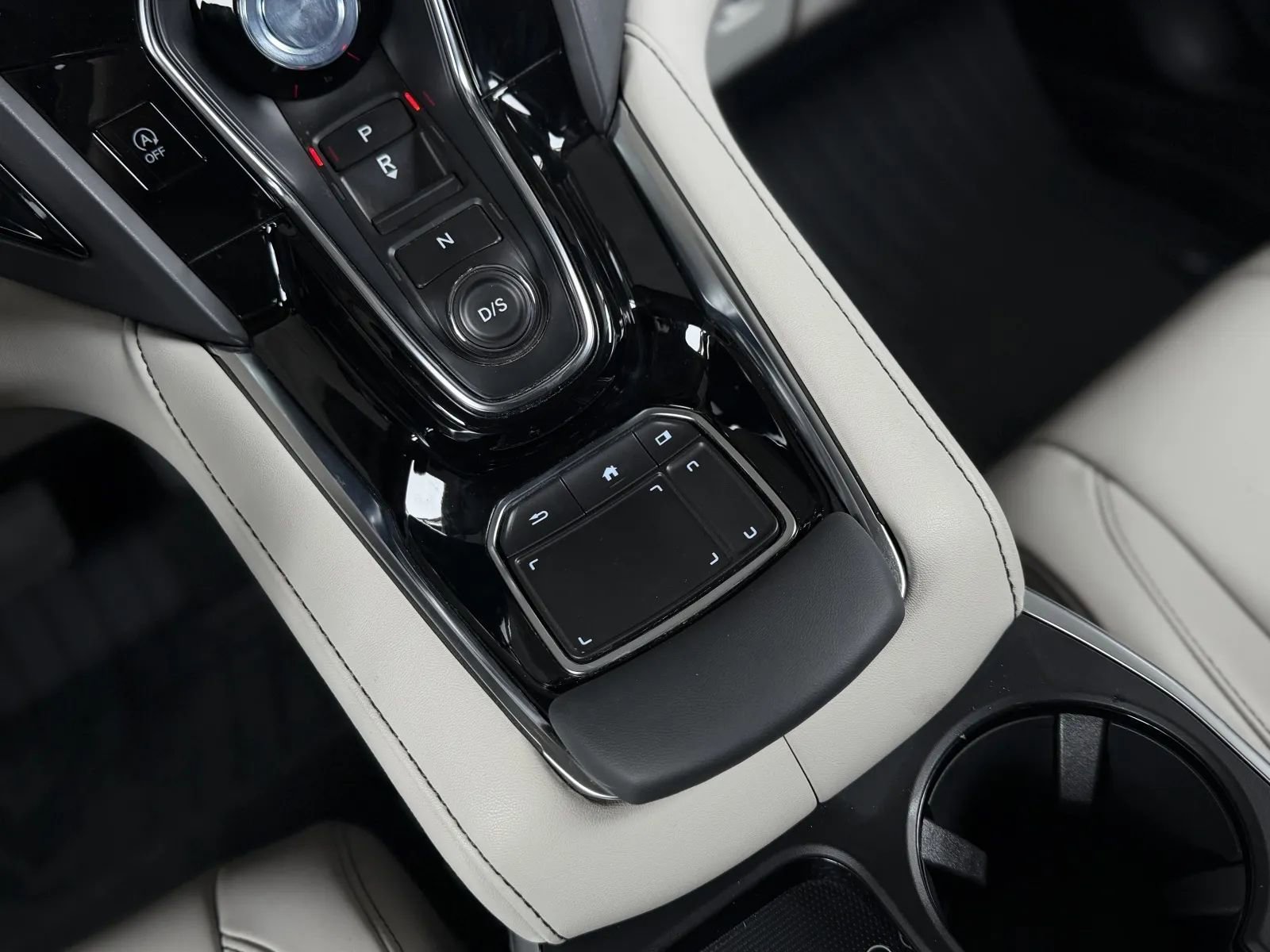 Used 2025 Acura RDX SH-AWD w/ Technology Package image 34