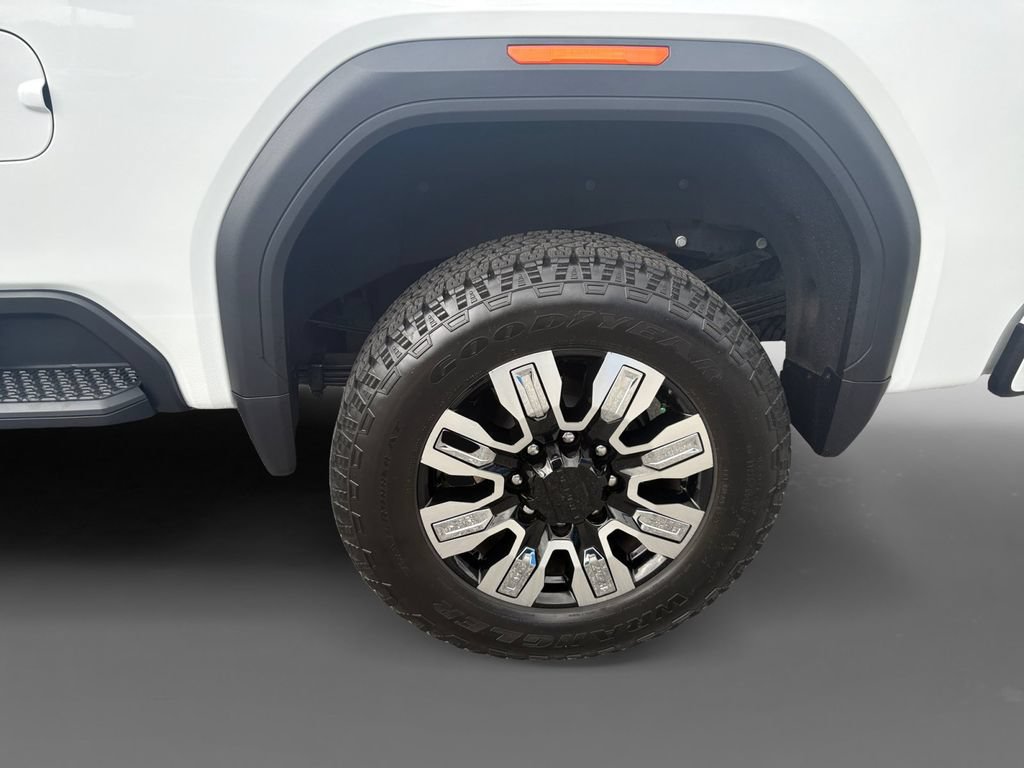 Used 2025 GMC Sierra 2500 Denali w/ Denali Reserve Package AWD/4WD image 8