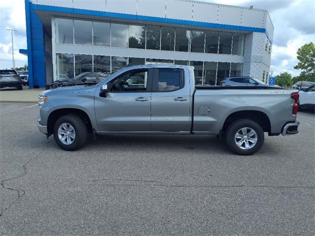 New 2026 Chevrolet Silverado 1500 LT w/ LPO, Dark Essentials Package image 4