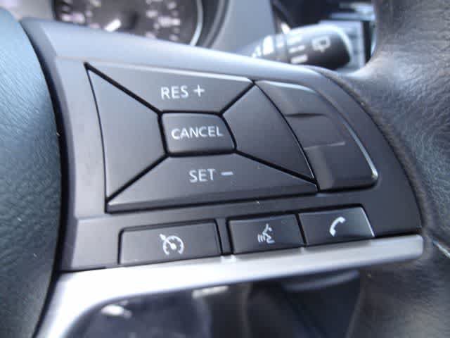 Used 2018 Nissan Rogue S FWD image 18