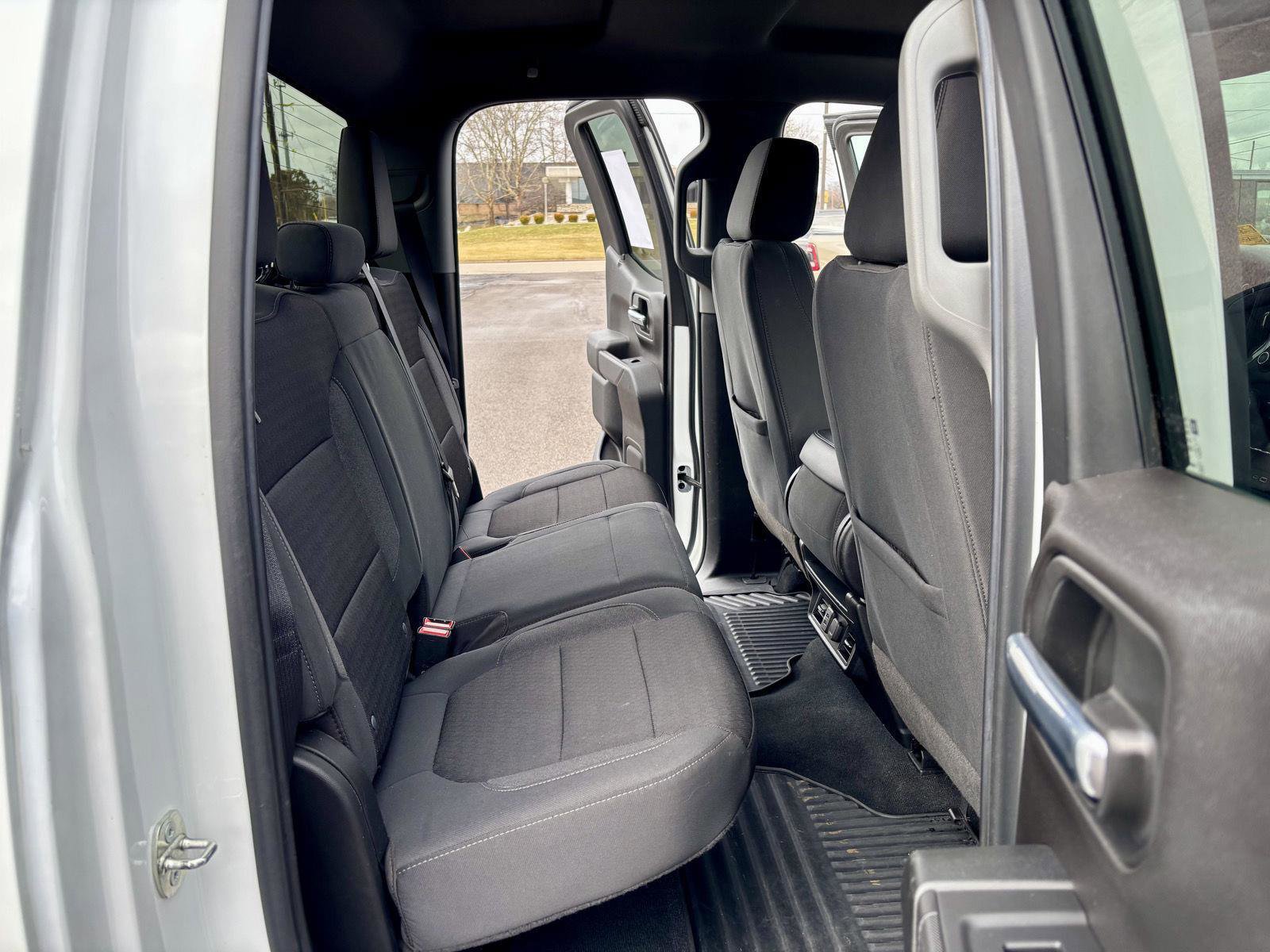 Used 2020 Chevrolet Silverado 1500 LT w/ Convenience Package image 9