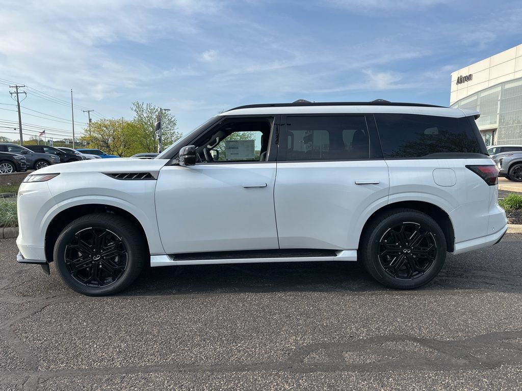 Certified 2026 INFINITI QX80 4WD w/ Sport Exterior Package image 2