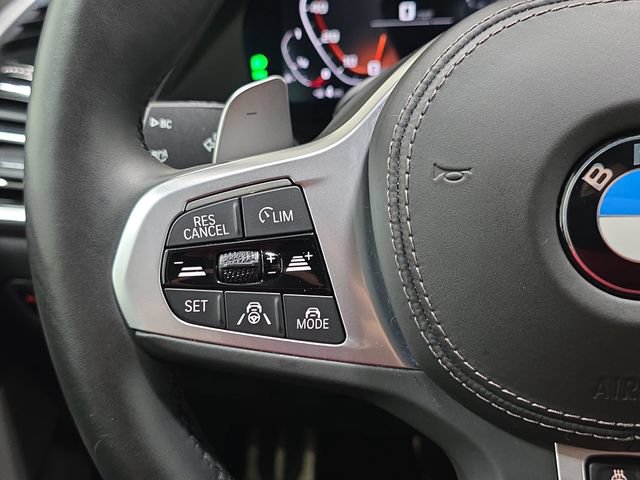 Used 2021 BMW X6 M50i w/ Executive Package AWD/4WD image 16