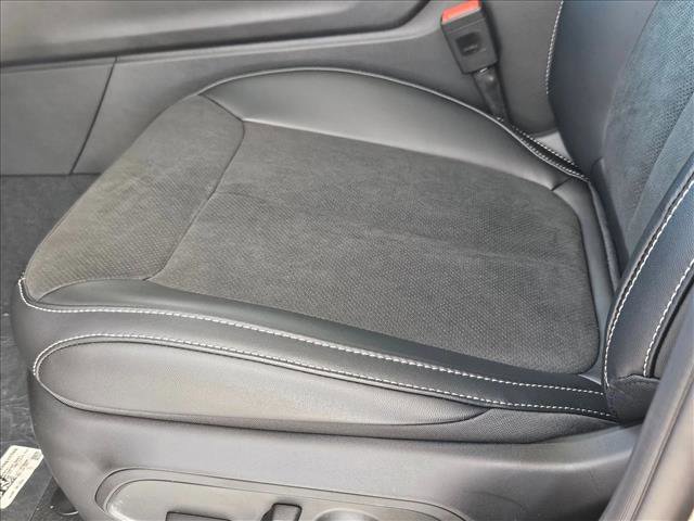 New 2025 Jeep Grand Cherokee Altitude video 4