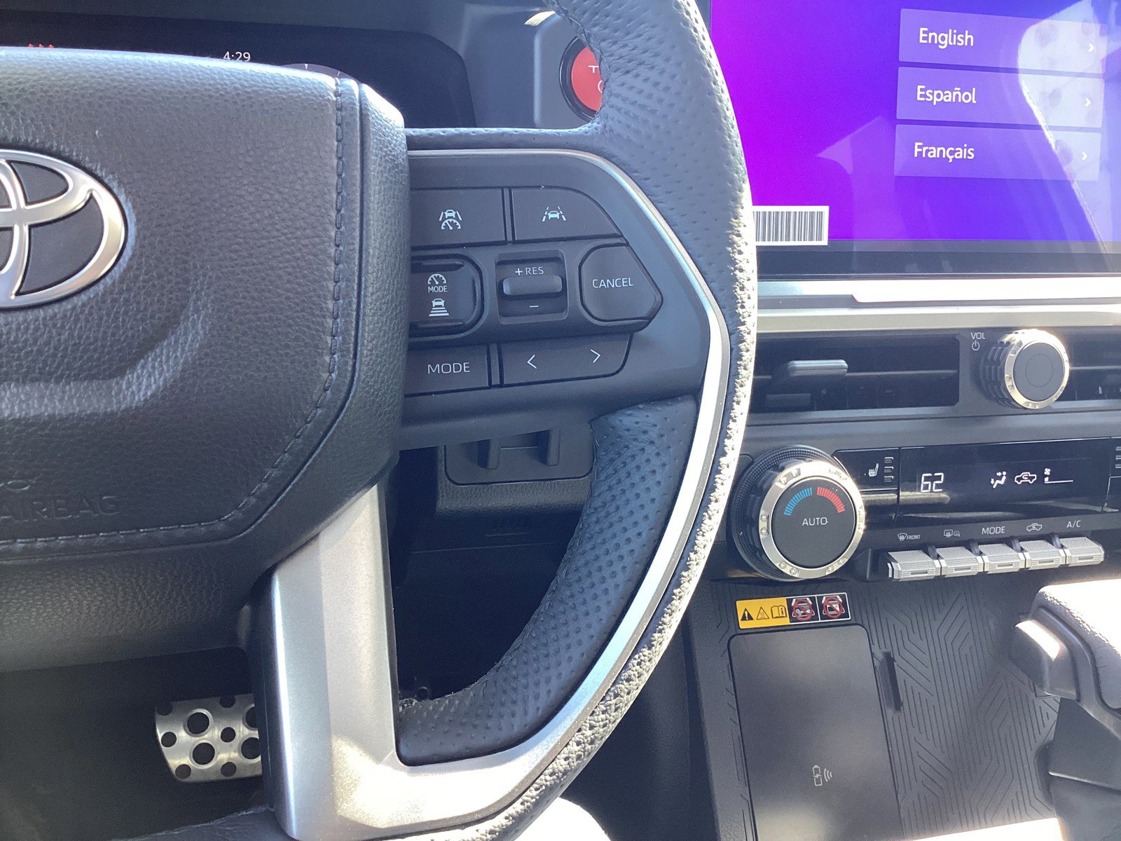 Used 2025 Toyota Tacoma TRD Sport image 26