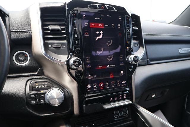 Used 2019 RAM 1500 Laramie AWD/4WD image 12