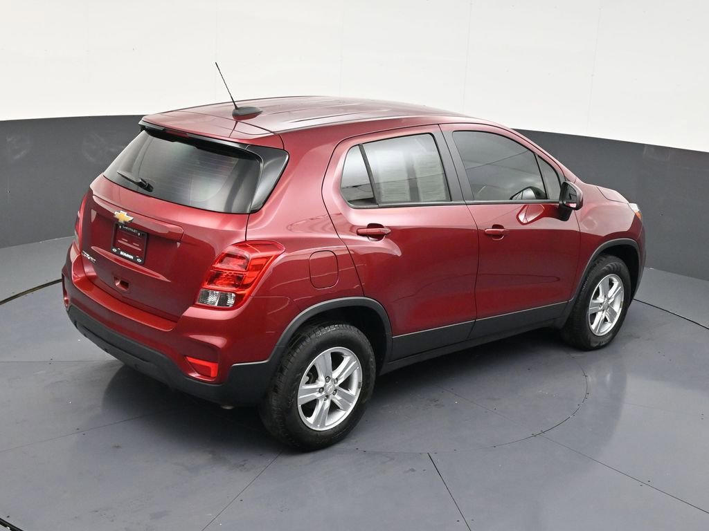 Used 2022 Chevrolet Trax LS AWD/4WD image 17