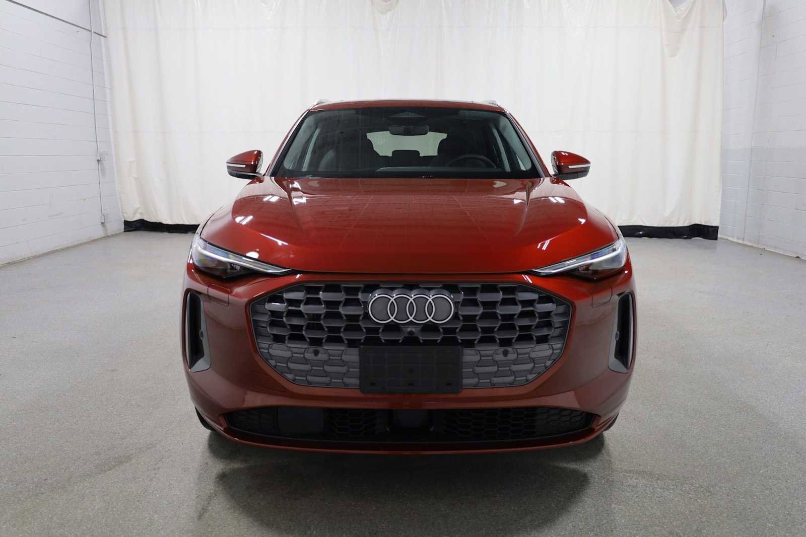 Used 2025 Audi Q5 Premium Plus w/ Premium Plus image 14