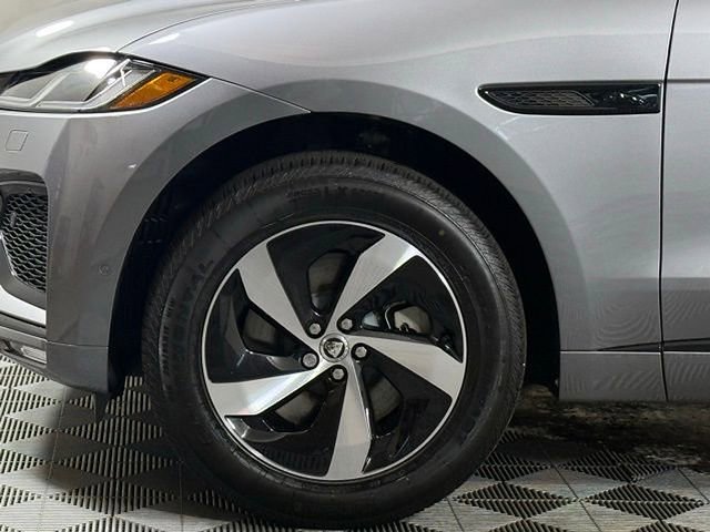 New 2026 Jaguar F-PACE R-Dynamic S image 13