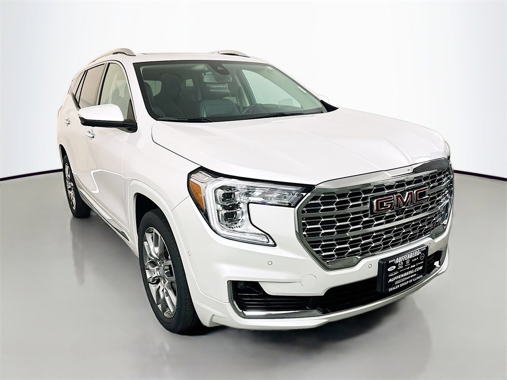 Used 2022 GMC Terrain Denali w/ Denali Premium Package
