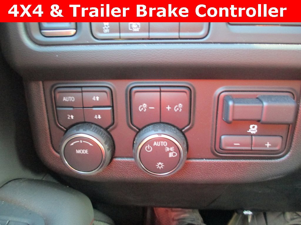 Certified 2024 Chevrolet Suburban RST w/ Sport Performance Package image 18