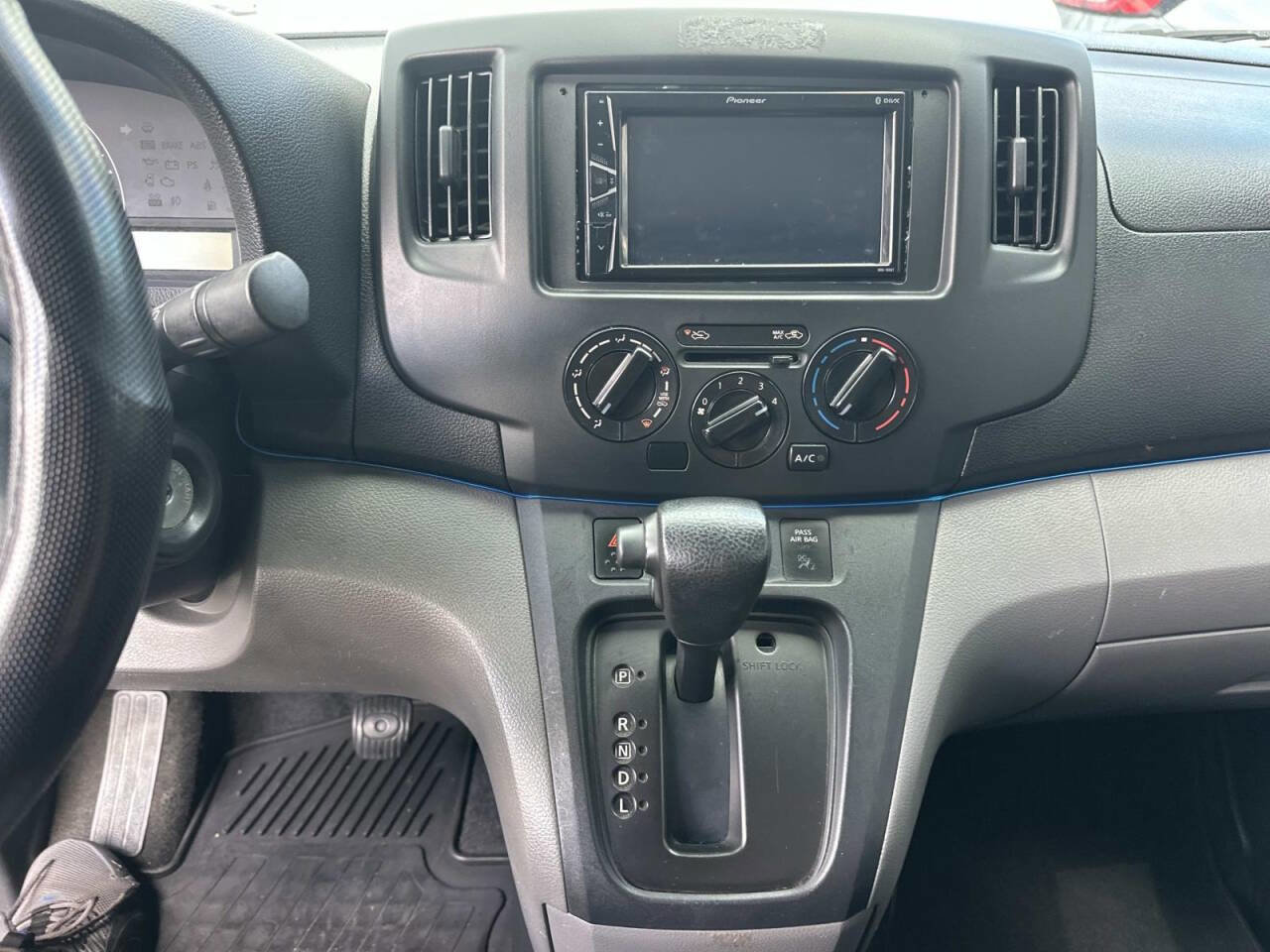 Used 2014 Nissan NV200 S w/ Cruise Control Package image 8