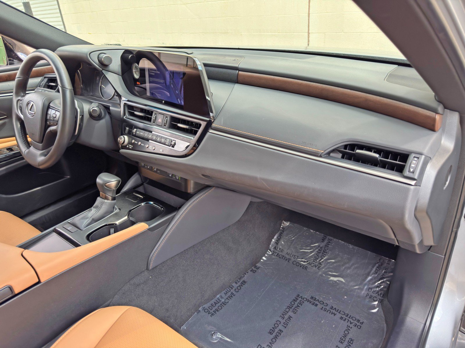 Used 2024 Lexus ES 350 w/ Premium Package FWD image 15