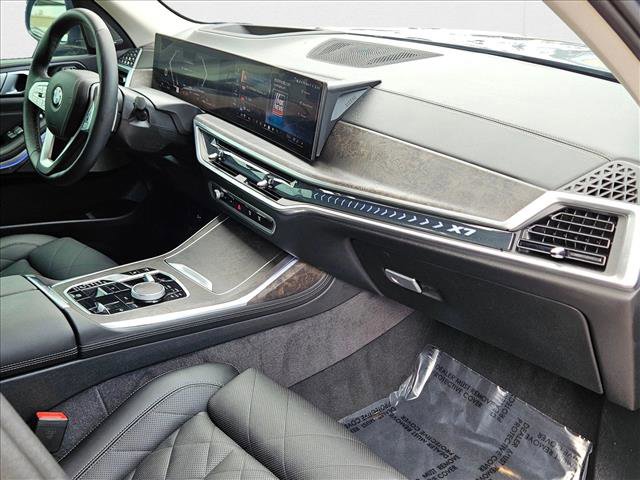 Used 2025 BMW X7 xDrive40i image 25