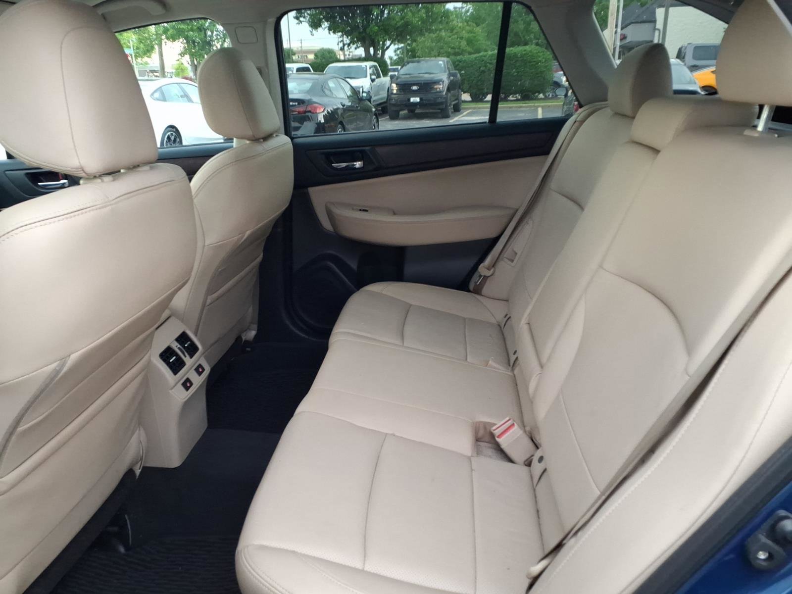 Used 2016 Subaru Outback 3.6R Limited AWD/4WD image 27
