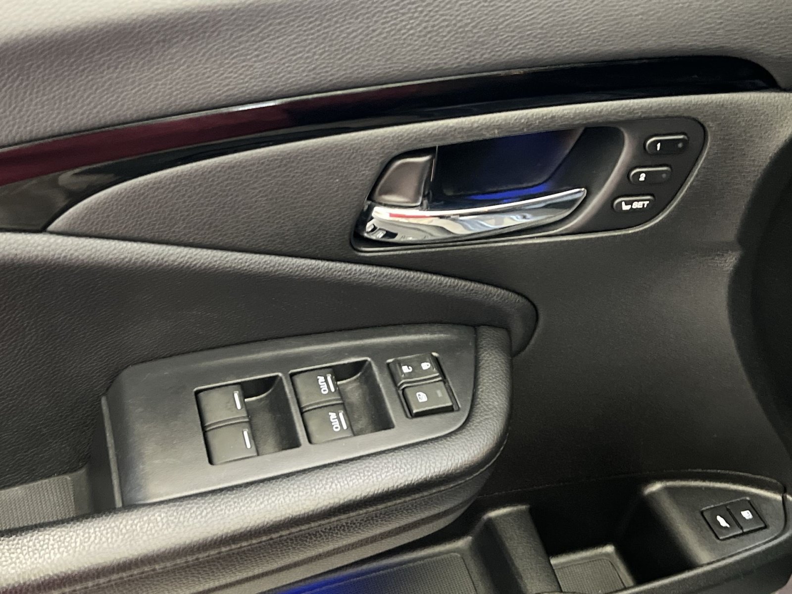 Used 2019 Honda Pilot Touring image 14