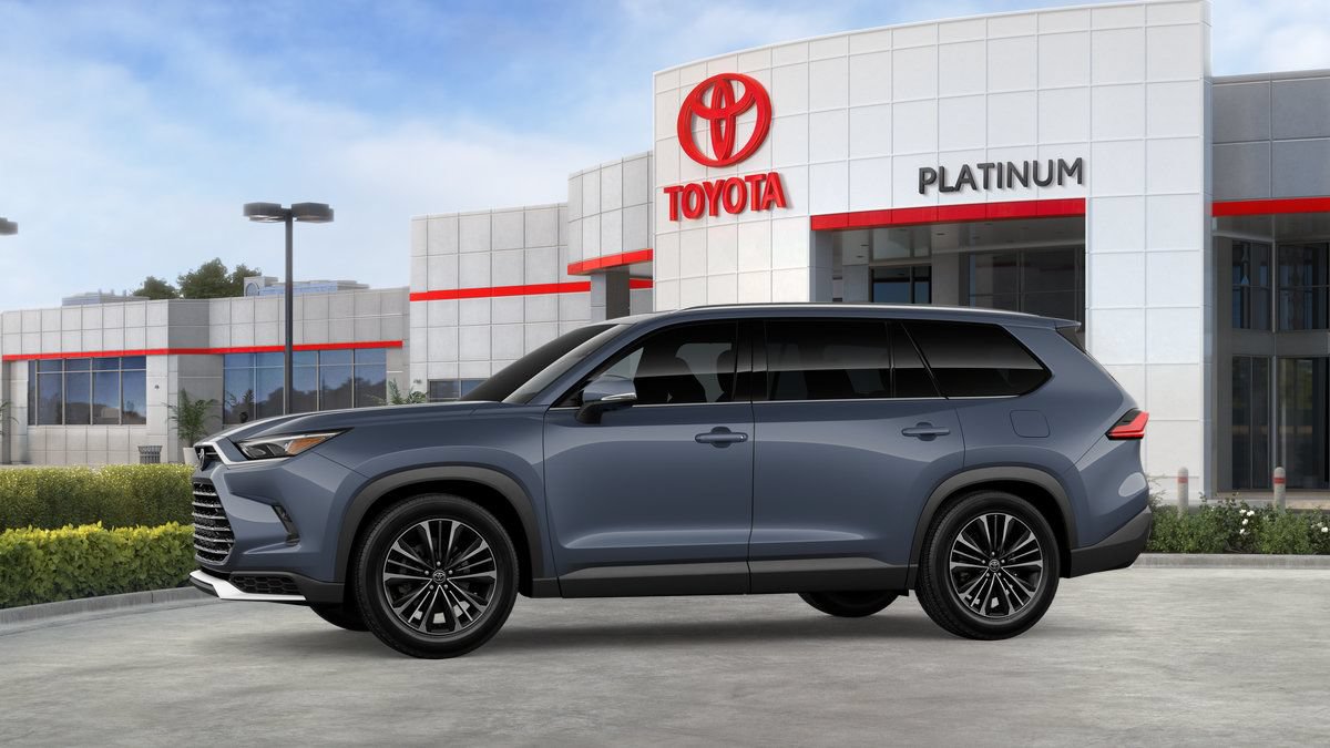 New 2026 Toyota Grand Highlander AWD Hybrid video 3