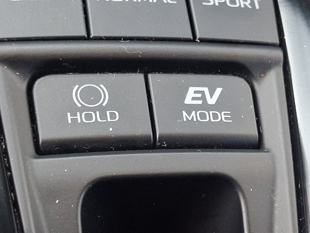 Used 2025 Toyota Camry LE FWD image 24