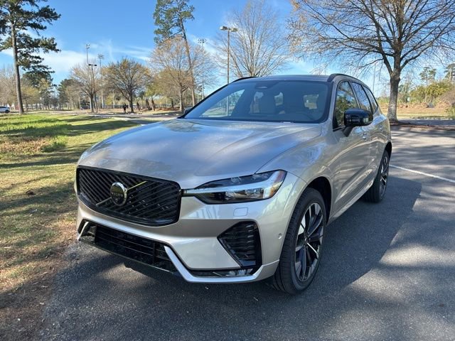 New 2026 Volvo XC60 B5 Plus w/ Protection Package Premier AWD/4WD image 2