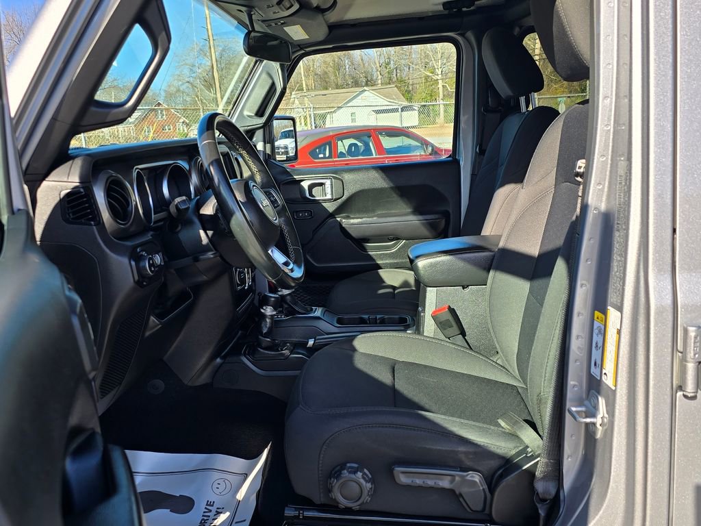 Used 2020 Jeep Gladiator Sport w/ Quick Order Package 24S image 9