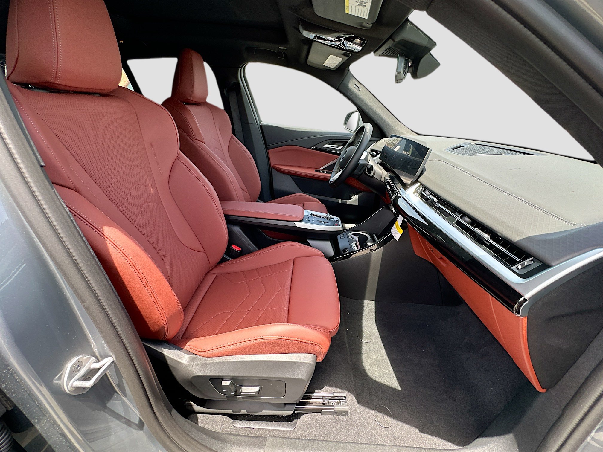 New 2026 BMW X2 xDrive28i w/ Convenience Package AWD/4WD image 19