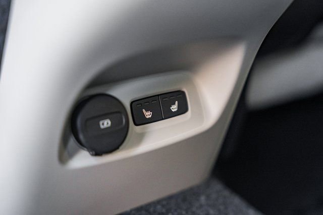 New 2026 Volvo XC40 B4 Plus w/ Protection Package Premier image 33