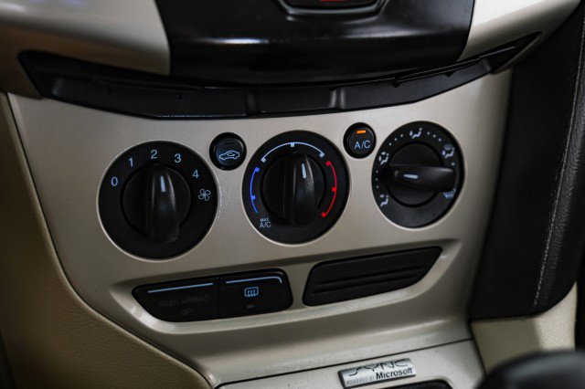Used 2012 Ford Focus SE image 20