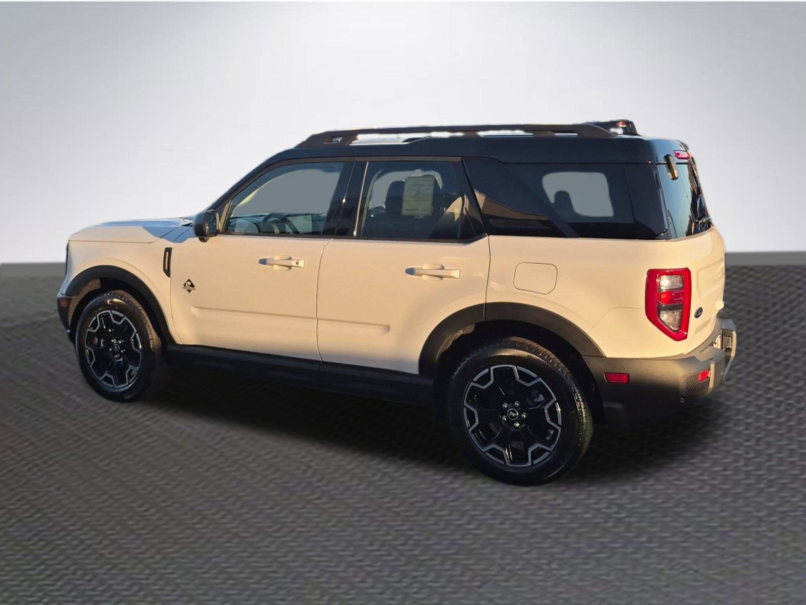 New 2025 Ford Bronco Sport Outer Banks w/ Outer Banks Tech Package+ image 5