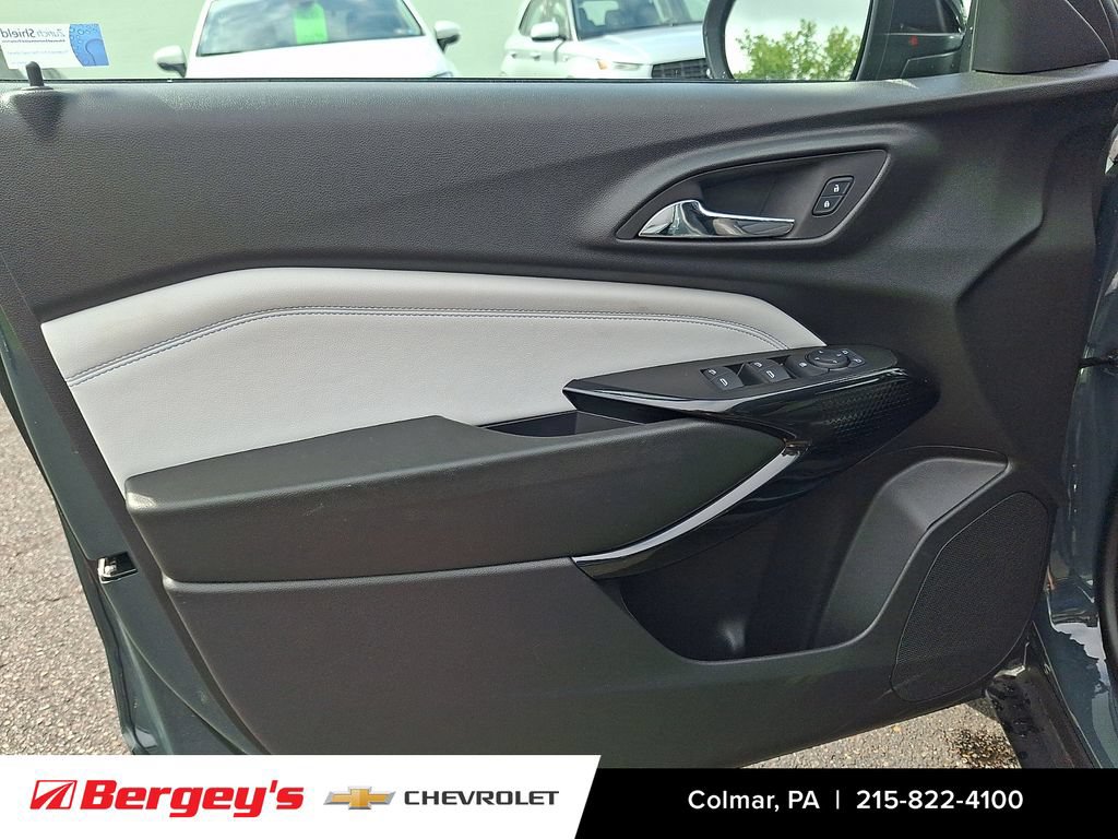 Certified 2026 Chevrolet Trax LT w/ Midnight Edition FWD image 15