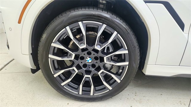 Used 2024 BMW X6 xDrive40i w/ Premium Package image 65