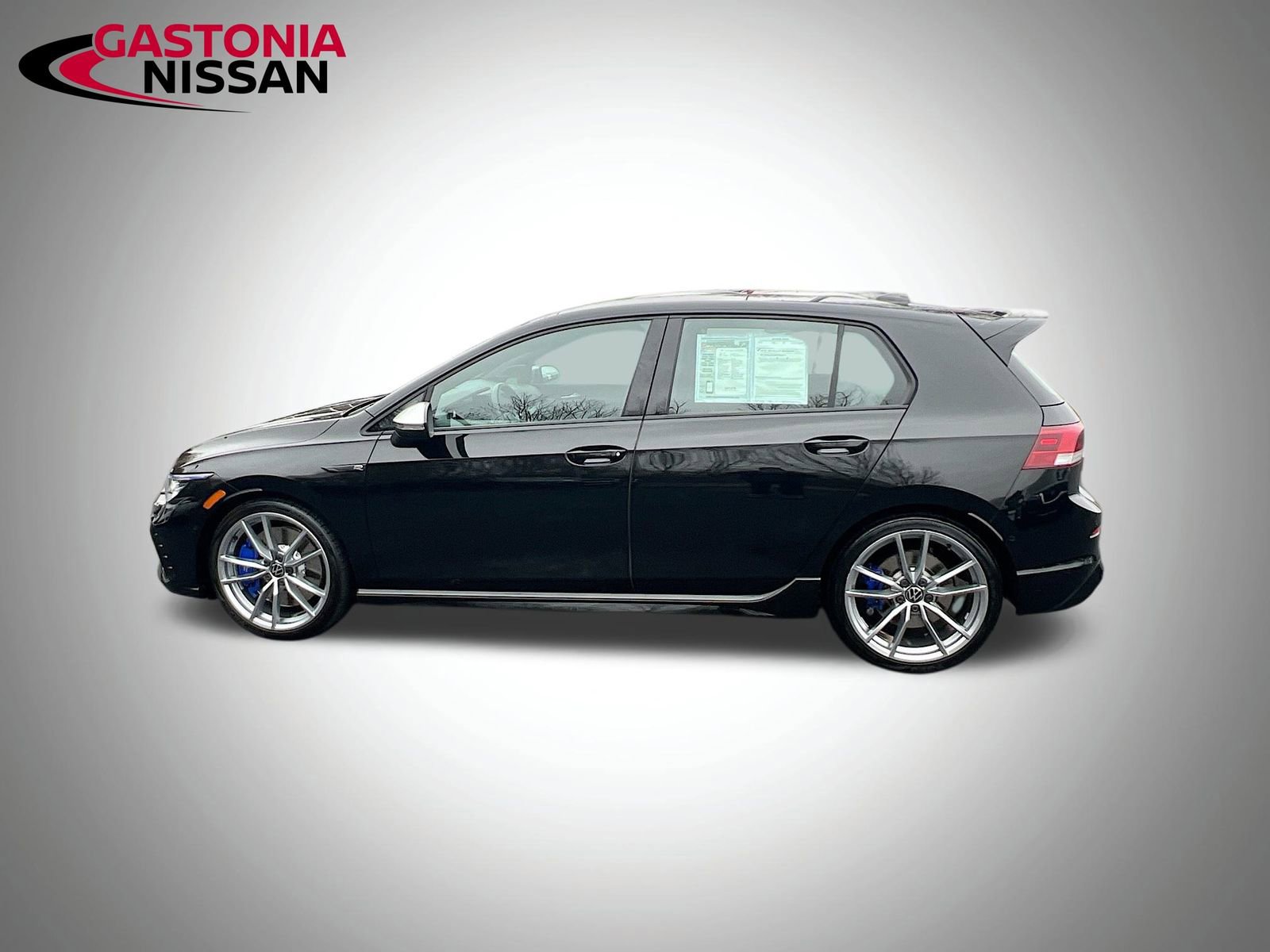 Used 2024 Volkswagen Golf R image 5