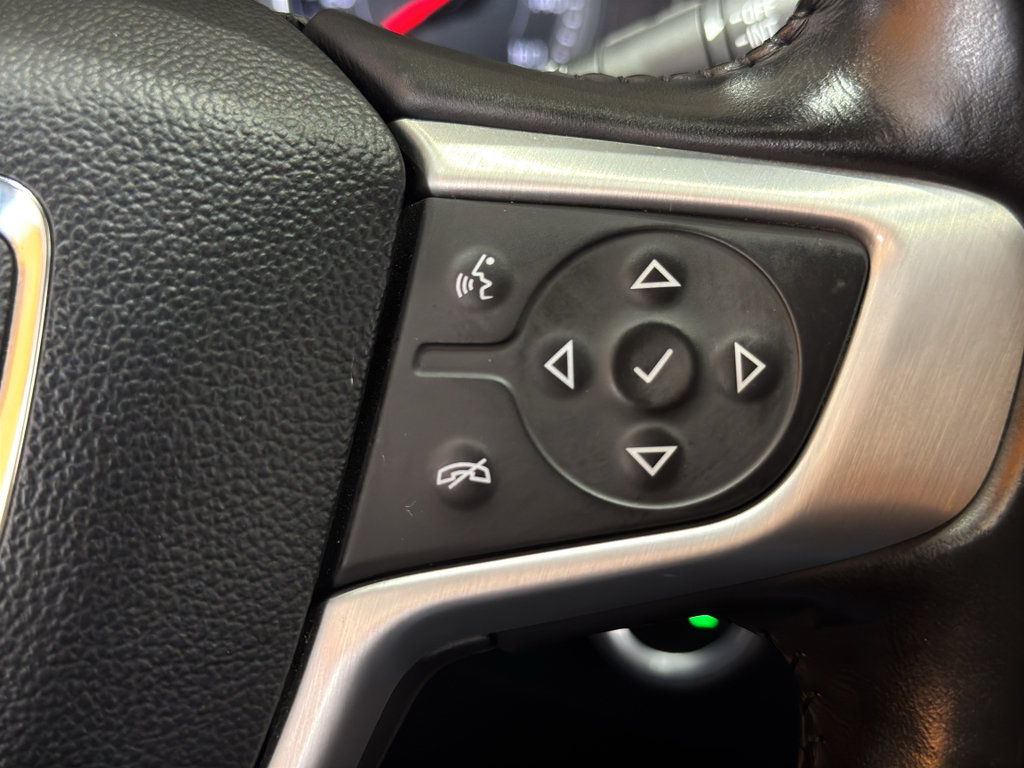 Used 2020 GMC Terrain SLE image 27