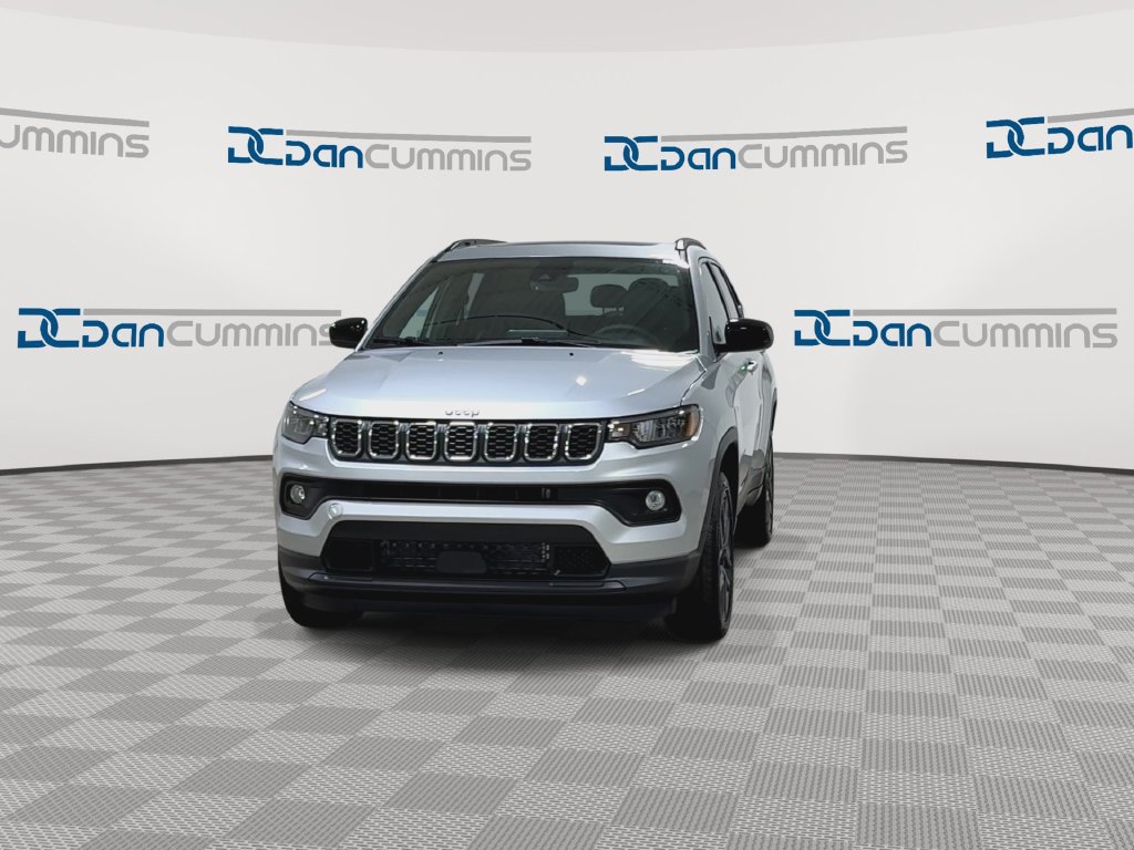 New 2026 Jeep Compass Latitude AWD/4WD image 3