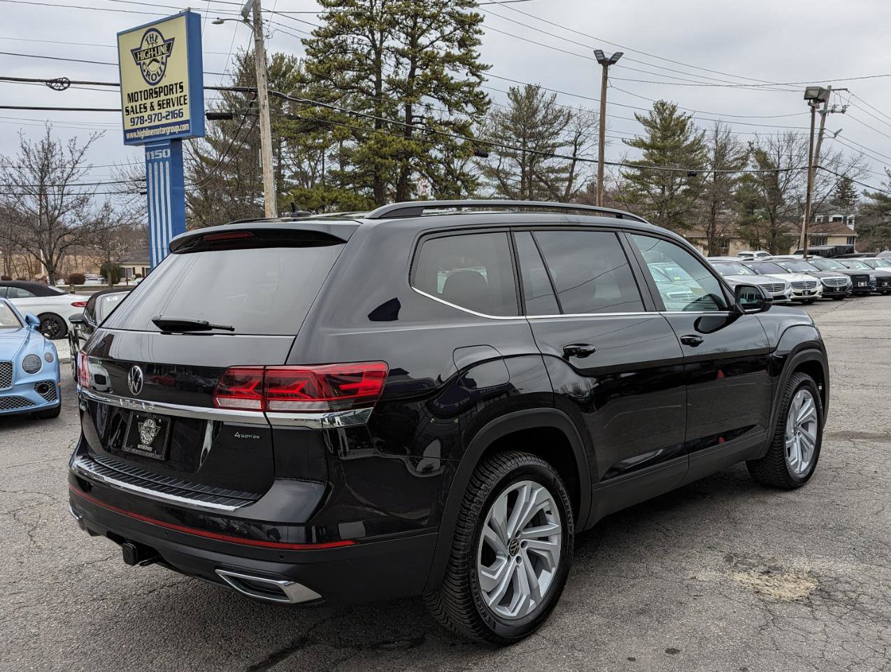 Used 2023 Volkswagen Atlas SE w/ Panoramic Sunroof Package image 7