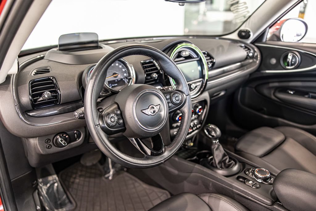 Used 2018 MINI Cooper Clubman ALL4 AWD/4WD image 18