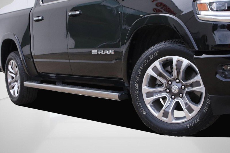 Used 2022 RAM 1500 Limited w/ Body Color Bumper Group image 3