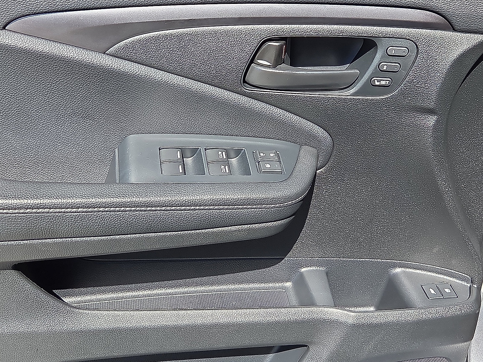 Used 2023 Honda Passport EX-L image 13