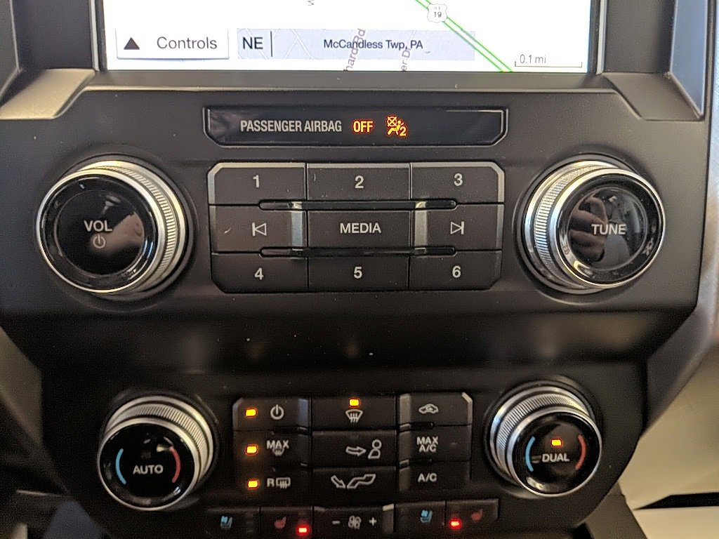 Used 2019 Ford F150 Limited w/ Trailer Tow Package image 22