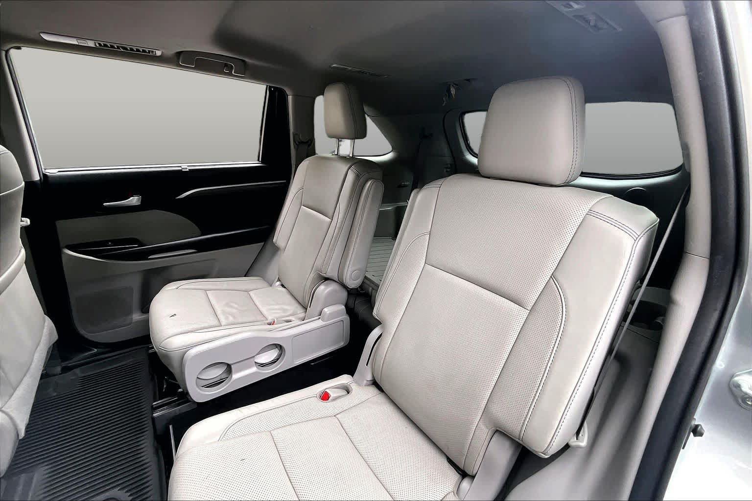Used 2019 Toyota Highlander Limited AWD/4WD image 20