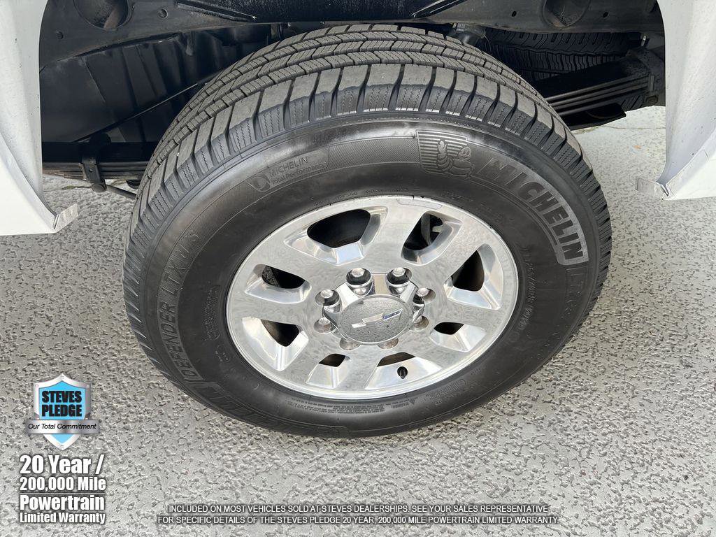 Used 2011 Chevrolet Silverado 2500 LT w/ Interior Plus Package image 32