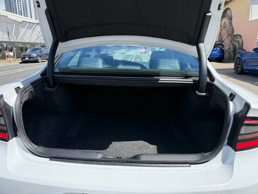 Used 2022 Dodge Charger SXT w/ Leather Interior Group RWD image 18
