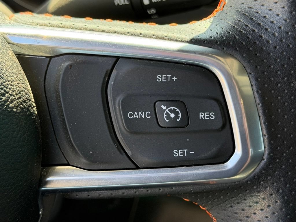 Used 2023 Jeep Gladiator Mojave w/ LED Lighting Group AWD/4WD image 16