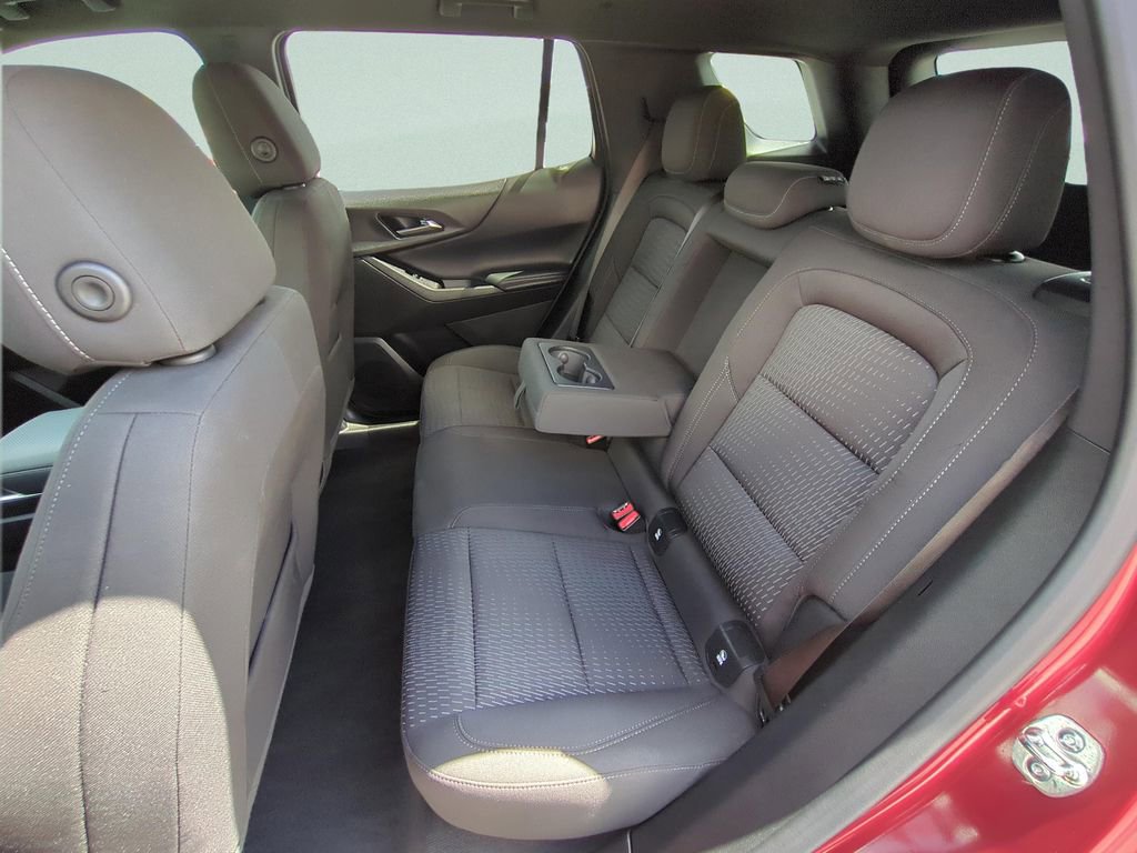 Used 2025 Chevrolet Equinox LT image 13