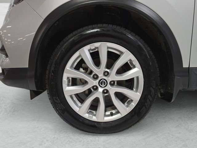 Used 2020 Nissan Rogue Sport SV FWD image 23